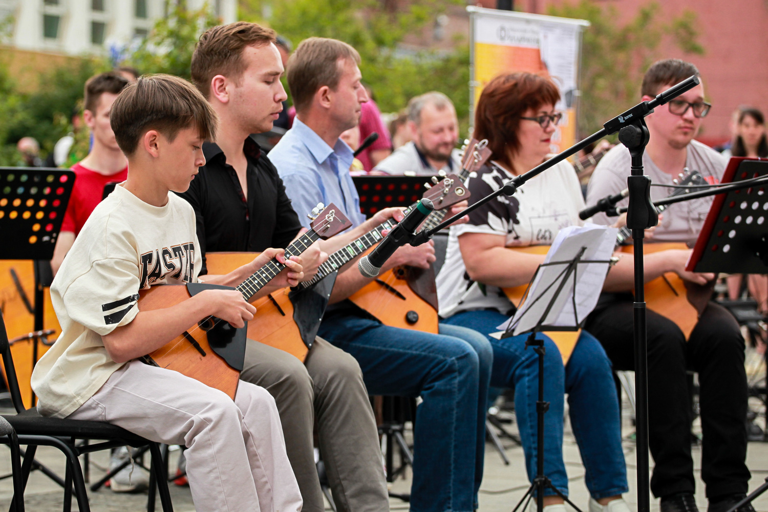 Иркутян приглашают на концерт оркестра русских народных инструментов