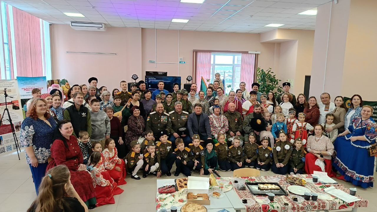 Иркутские казаки побывали в гостях у Хомутовского хуторского казачьего общества