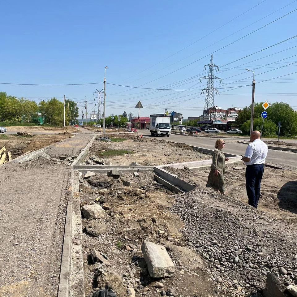 В избирательном округе № 5 депутата Думы Леонида Усова идет ремонт улицы Ярославского 