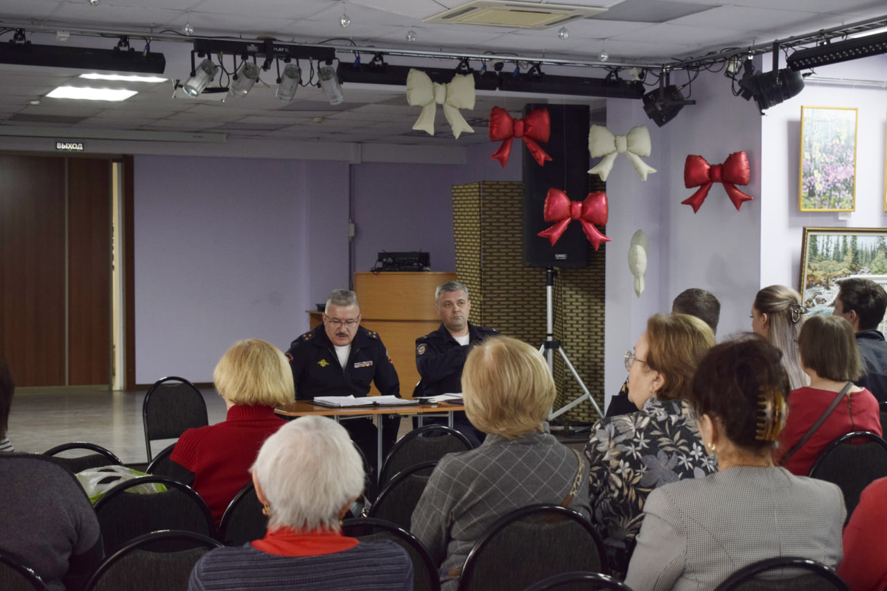 Мероприятие, направленное на борьбу с мошенниками, провели полицейские в Иркутске