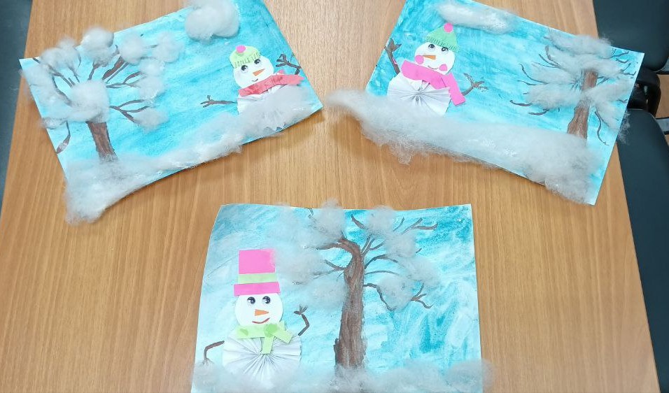 Мастер-класс по созданию зимней аппликации состоялся в творческом клубе «Семейная мозаика»