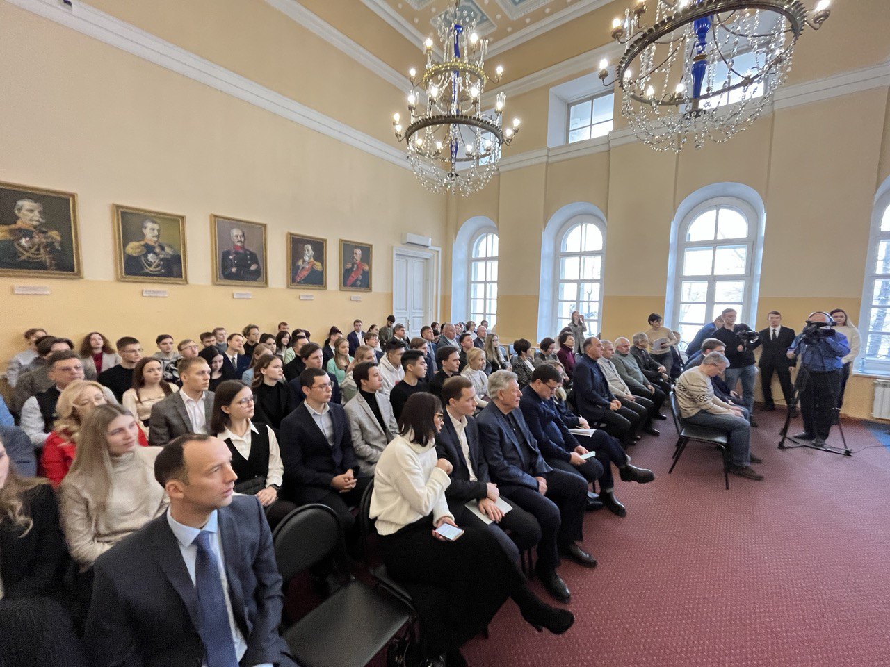 В Иркутске открыт лекторий по актуальным для региона и областного центра вопросам