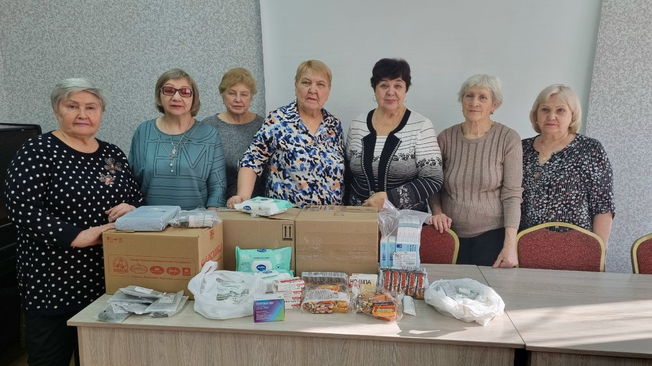 Активисты ветеранской организации «Тёплые встречи» провели акцию «Тепло для героя» ко Дню защитника Отечества