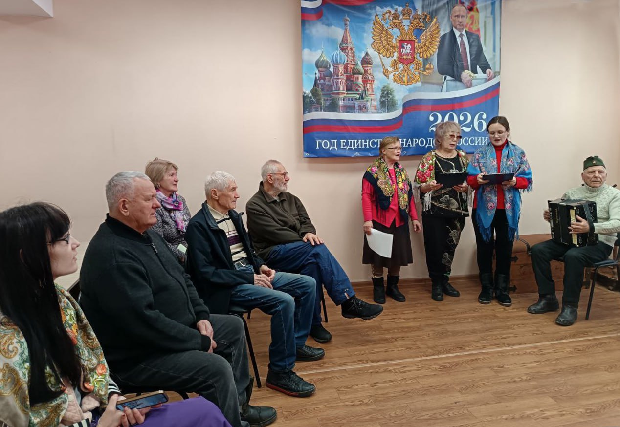 Праздник «Время героев», посвящённый Дню защитника Отечества, провели в Центре по работе с населением и общественными объединениями МКУ «ГОРОД» на улице Байкальской