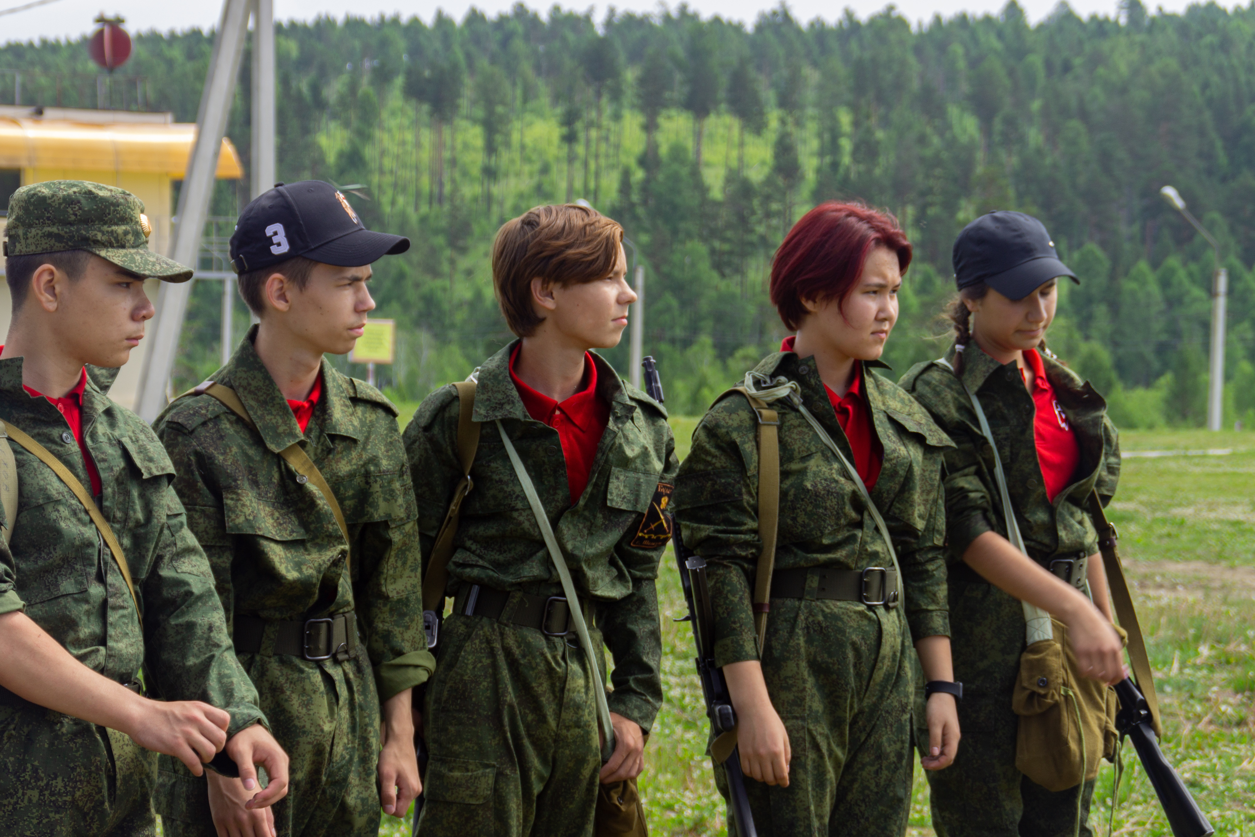 На мемориале Вечный Огонь Славы в Иркутске состоялось награждение победителей ВСИ «Зарница» Иркутской области